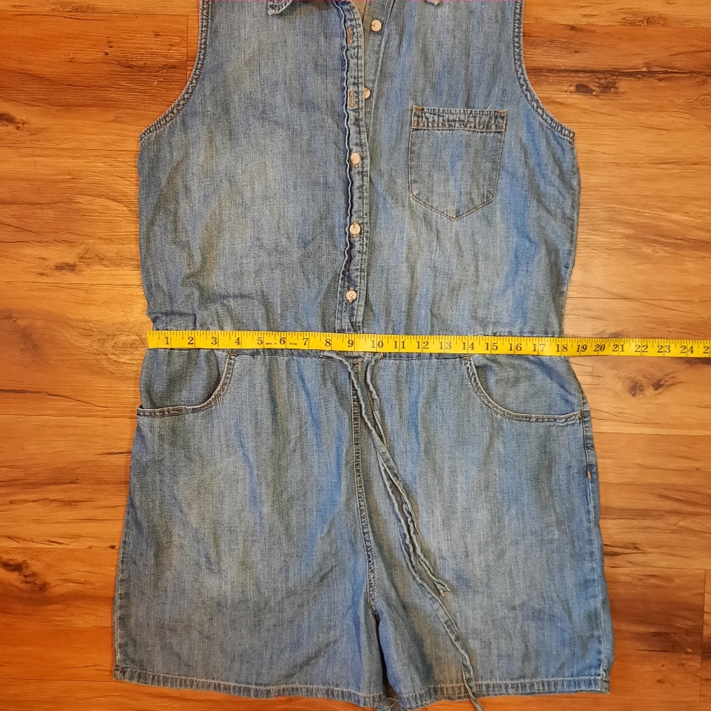 Universal Threads Overall Shorts Drawstring Med - image 4